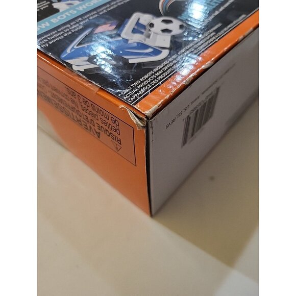 HEXBUG Robotic Soccer Arena Ages 8+ Sports Strategy Kit NEW FACTORY SEALED - Picture 7 of 10